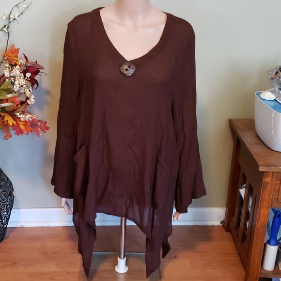 cglcg Tops - Brown tunic asymmetrical top lightweight airy